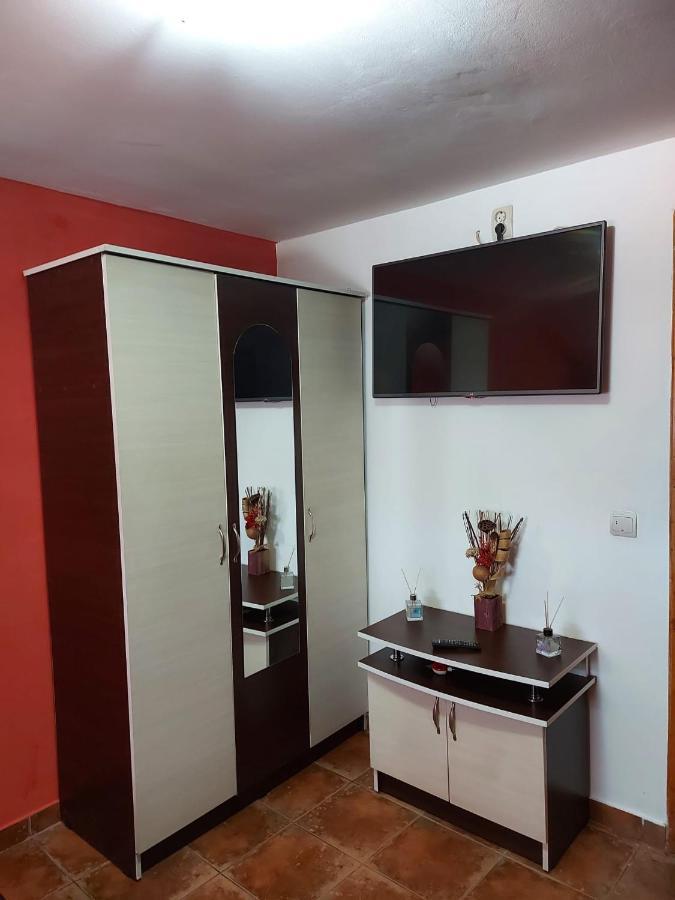 Apartament Studio Legend Pucioasa Zewnętrze zdjęcie